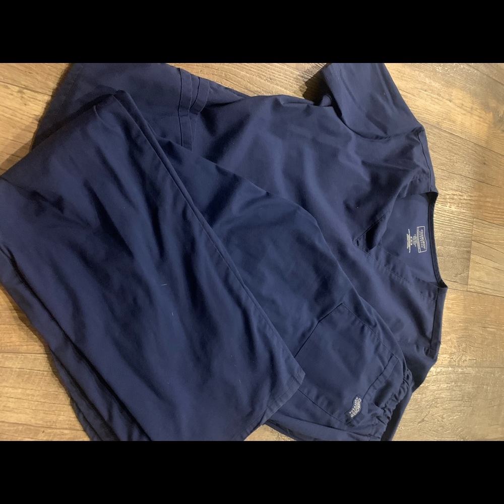Cherokee Scrub set